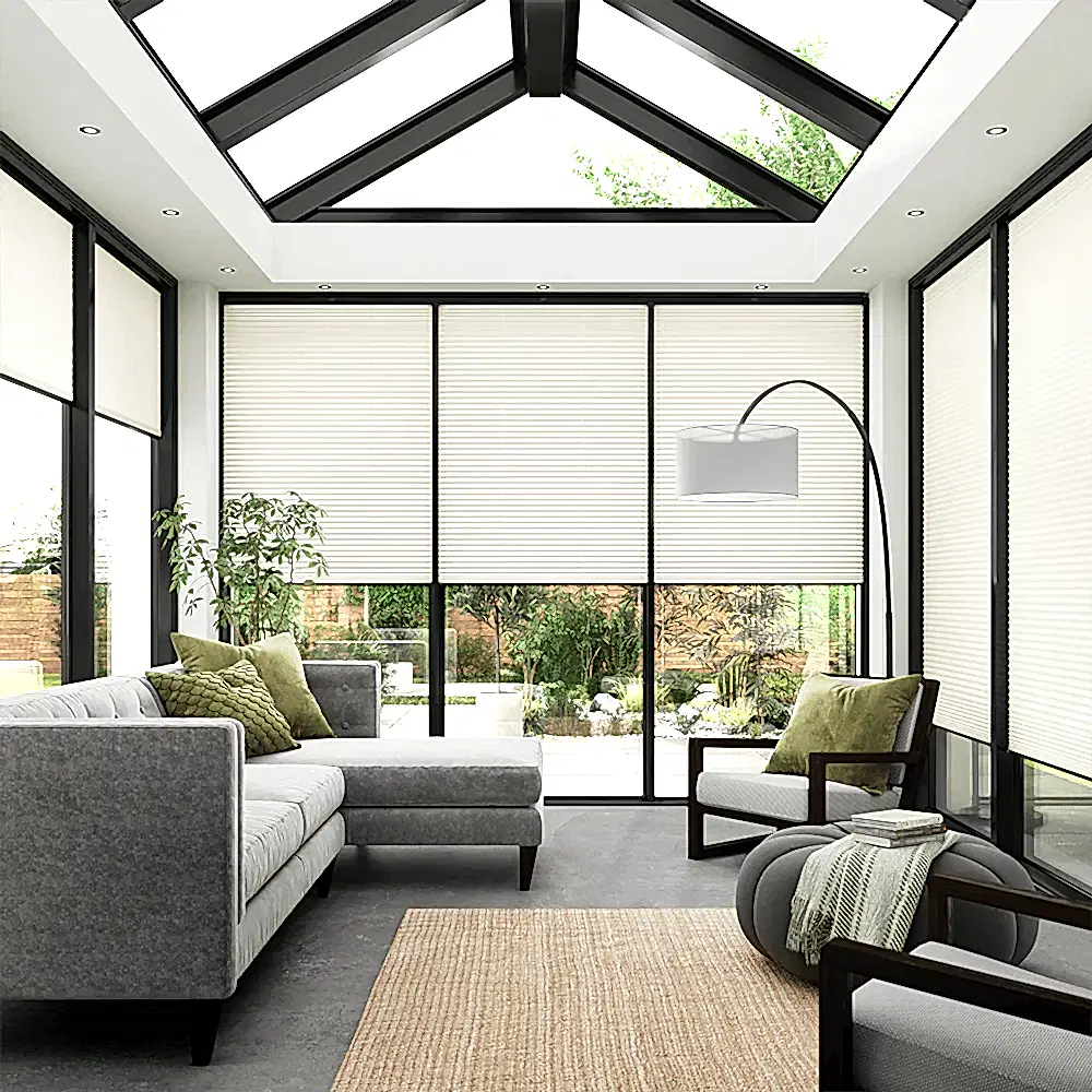 Kış Bahçesi İçin Isı Yalıtımlı Plise Perde – Şıklık ve Konfor Bir Arada