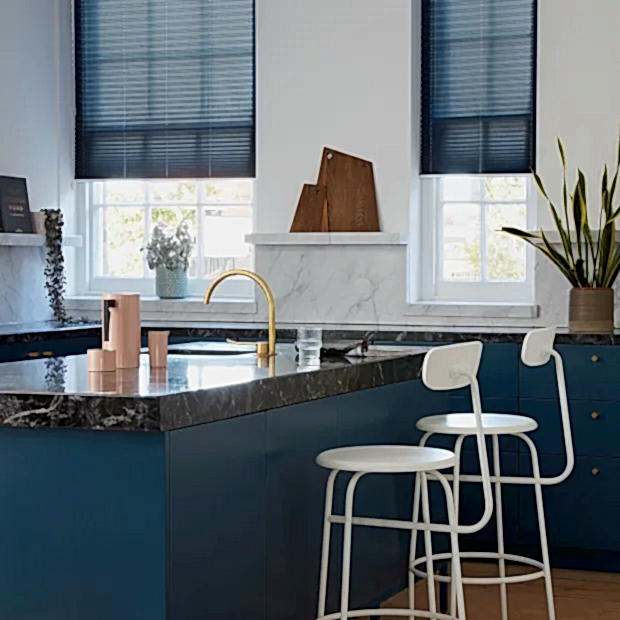 Mutfak Plise Perdeleri – Güneşi Keser, Yağ Tutmaz, Modern Görünüm