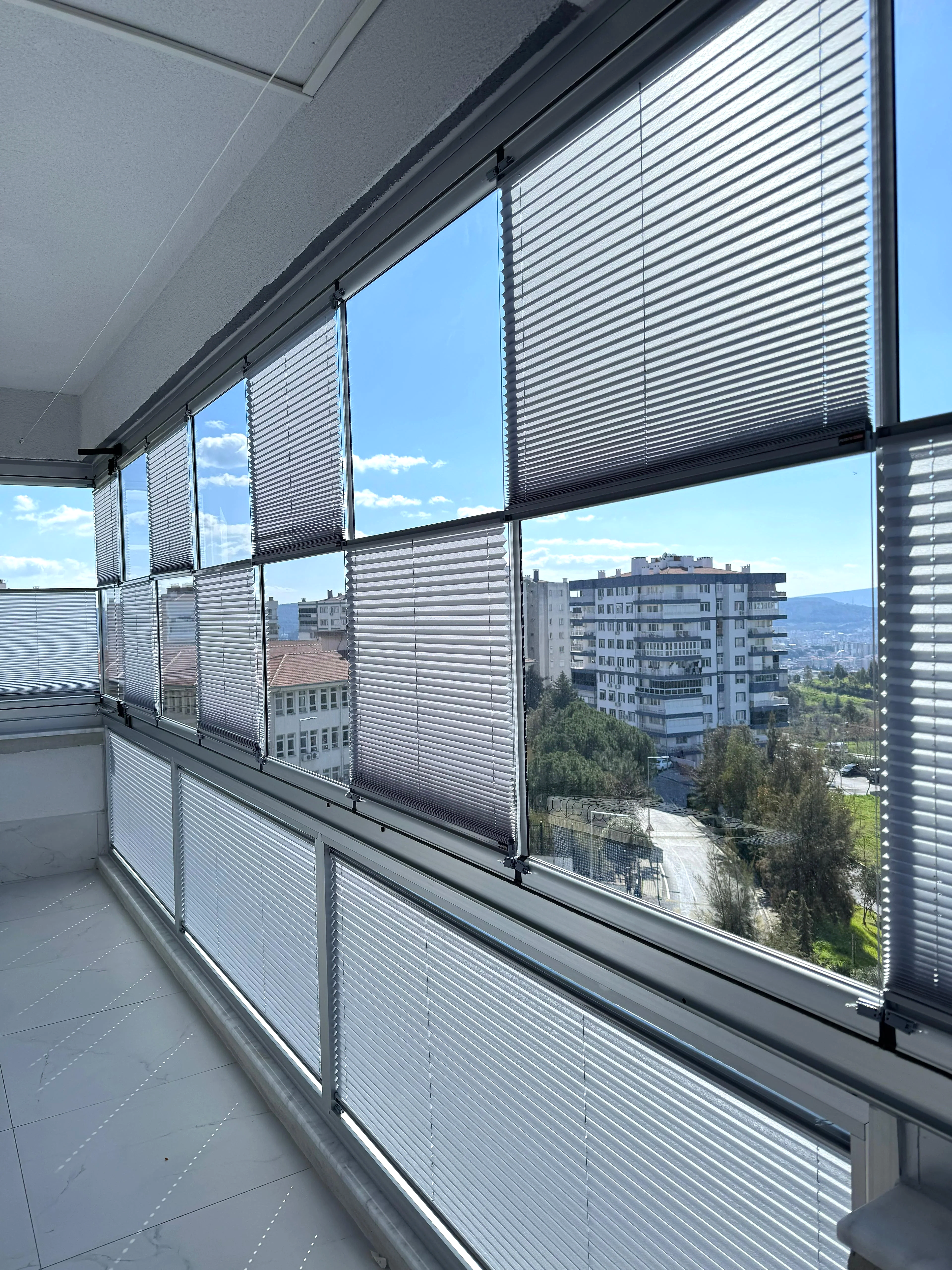 Cam Balkon İçin Güneş Kırıcı Plise Perde