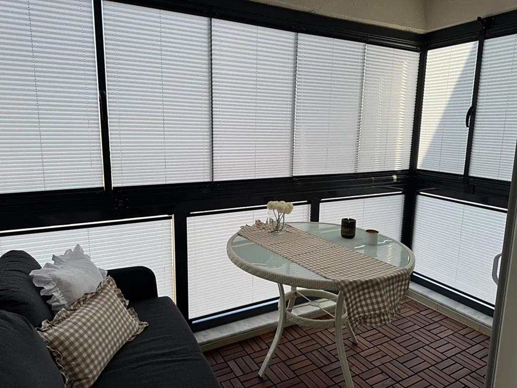 Cam Balkon İçin Güneş Kırıcı Plise Perde