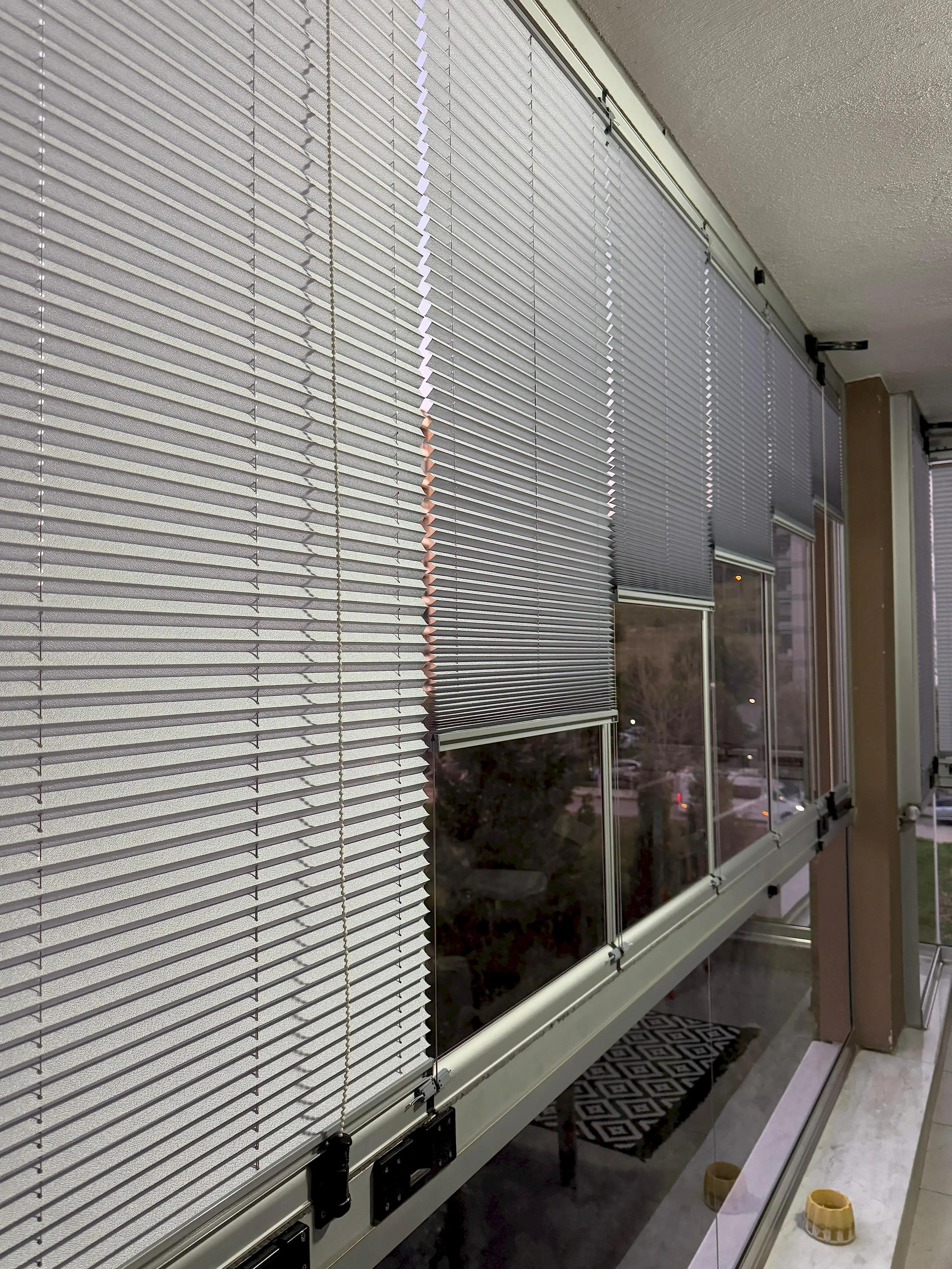 Cam Balkon İçin Güneş Kırıcı Plise Perde