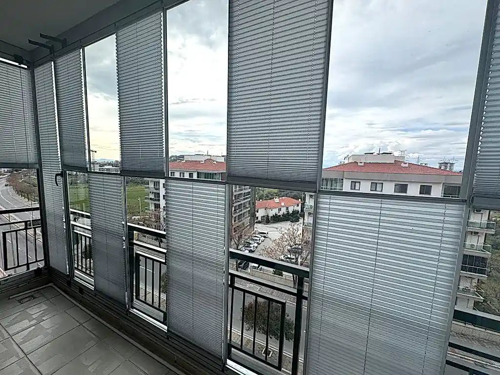 Cam Balkon İçin Güneş Kırıcı Plise Perde