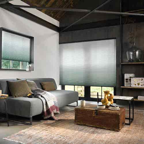 Salon İçin Modern Plise Perde – Şık ve Işığı Ayarlayan Tasarım