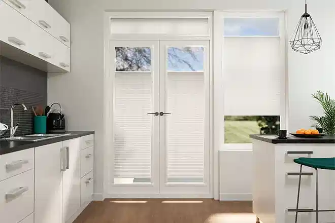 Mutfak Plise Perdeleri – Güneşi Keser, Yağ Tutmaz, Modern Görünüm