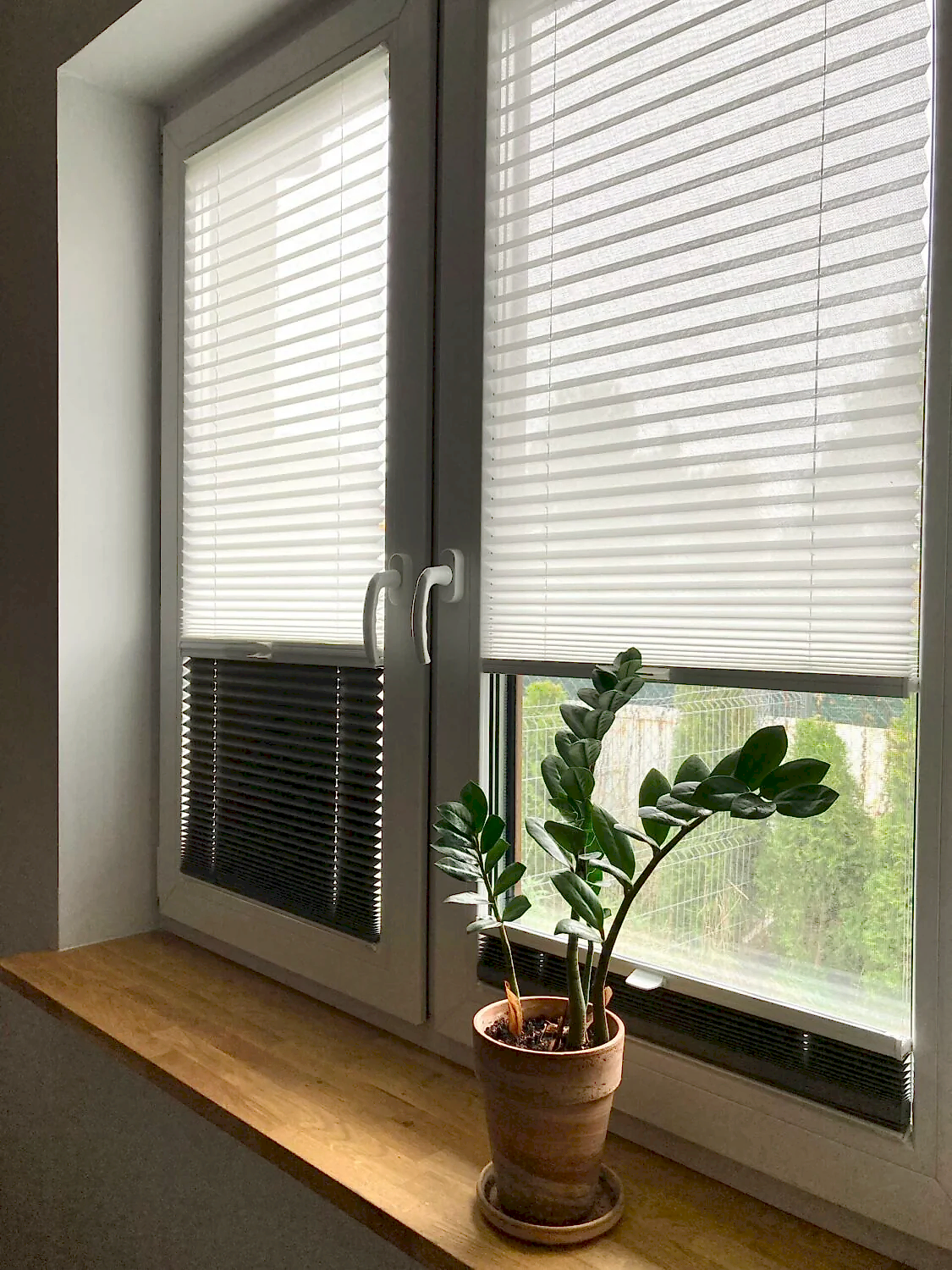 Mutfak Plise Perdeleri – Güneşi Keser, Yağ Tutmaz, Modern Görünüm